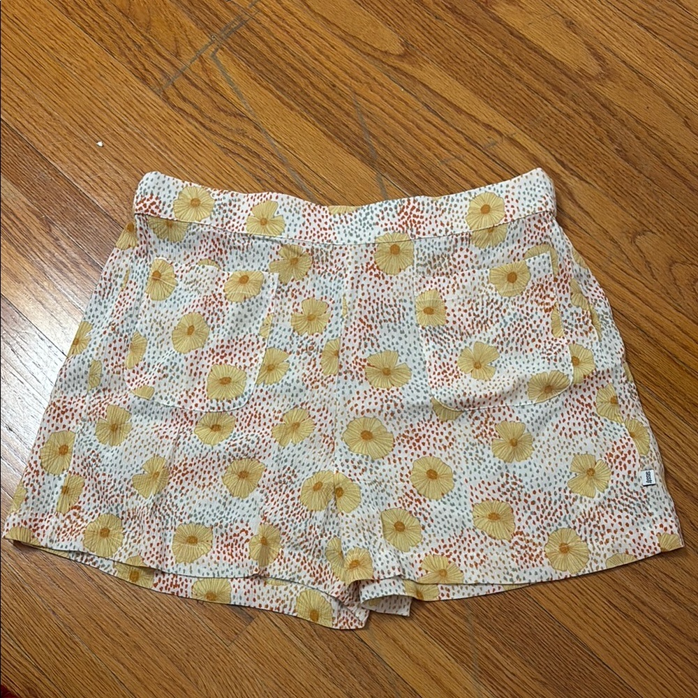 Sisstrevolution floral linen shorts
